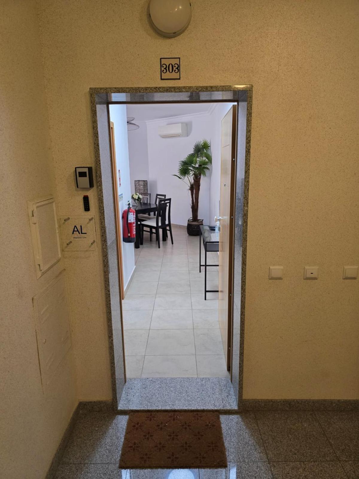 Lucas House 4 Apartamento